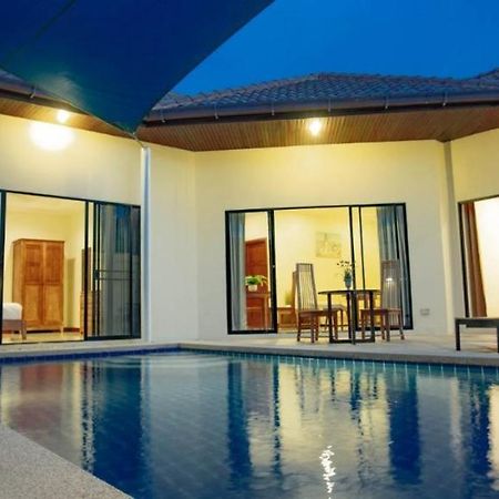 Anb Poolvilla 3Br Walk Private Beach In Pratamnak Pattaya Luaran gambar
