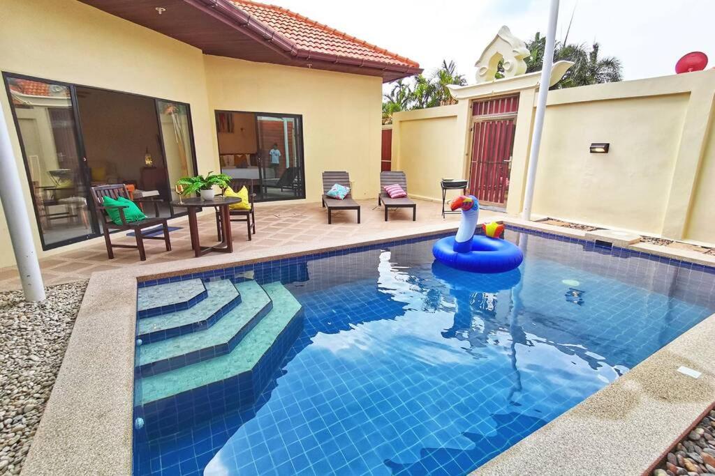 Anb Poolvilla 3Br Walk Private Beach In Pratamnak Pattaya Luaran gambar